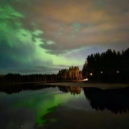 Charmig Gard Med Bastu, Strandtomt Och Utedusch I Naturskoent Omrade Sveg Exterior foto