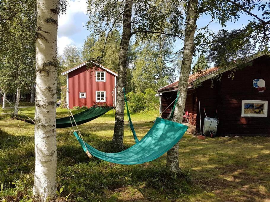 Charmig Gard Med Bastu, Strandtomt Och Utedusch I Naturskoent Omrade Sveg Exterior foto