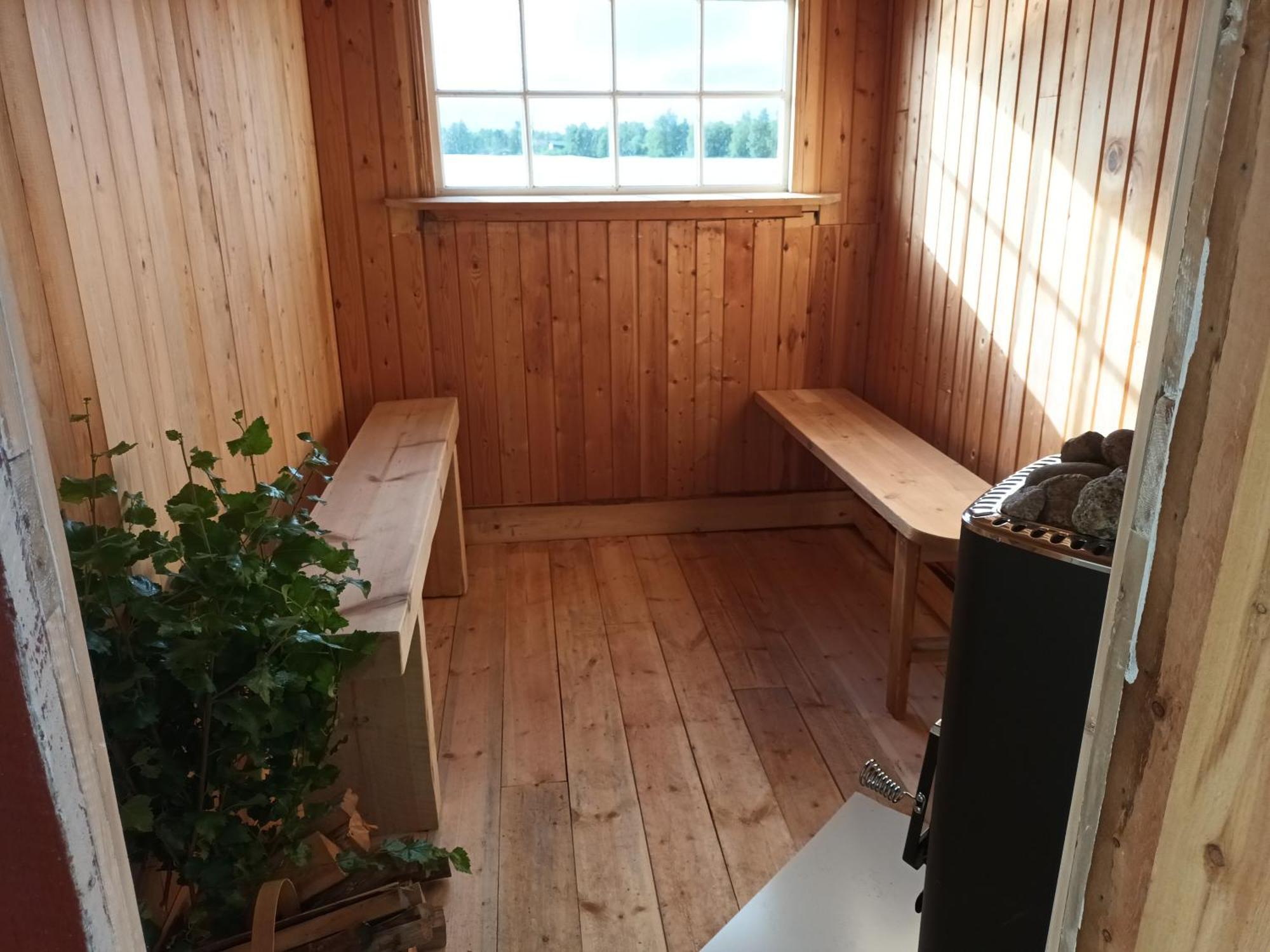 Charmig Gard Med Bastu, Strandtomt Och Utedusch I Naturskoent Omrade Sveg Exterior foto