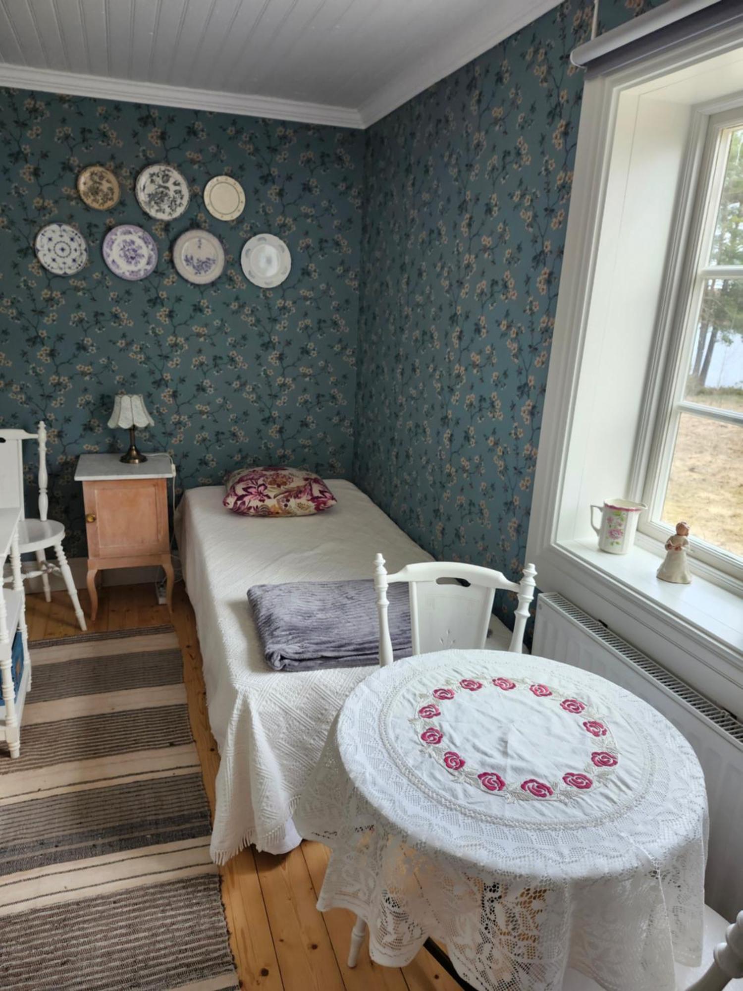 Charmig Gard Med Bastu, Strandtomt Och Utedusch I Naturskoent Omrade Sveg Exterior foto